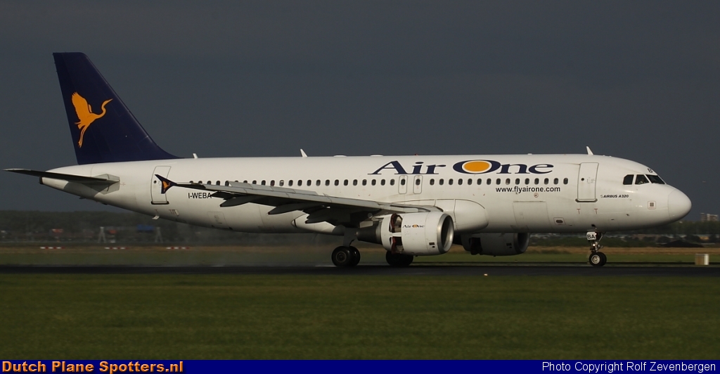 I-WEBA Airbus A320 Air One by Rolf Zevenbergen
