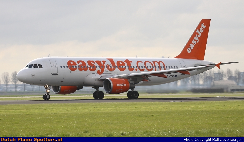 G-EZWF Airbus A320 easyJet by Rolf Zevenbergen