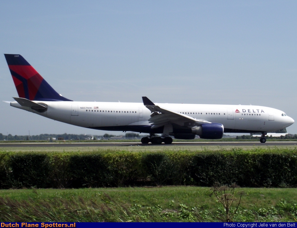 N857NW Airbus A330-200 Delta Airlines by Jelle van den Belt