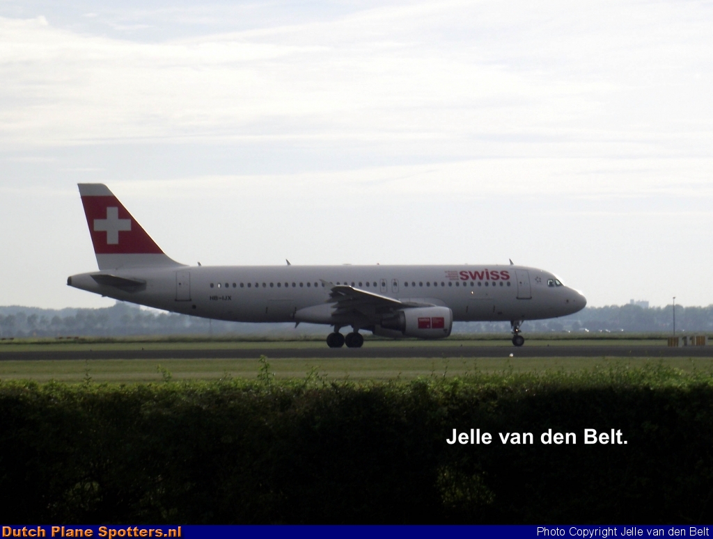 HB-IJX Airbus A320 Swiss International Air Lines by Jelle van den Belt