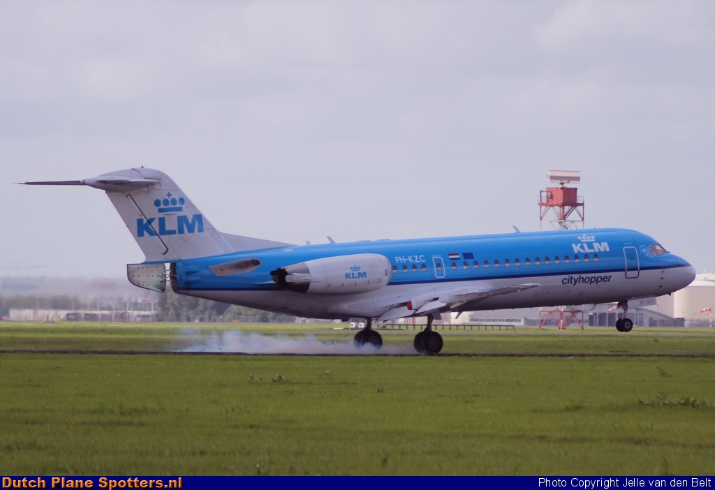 PH-KZC Fokker 70 KLM Cityhopper by Jelle van den Belt