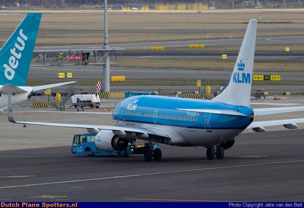 PH-BGW Boeing 737-700 KLM Royal Dutch Airlines by Jelle van den Belt