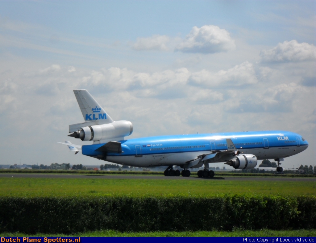 PH-KCH McDonnell Douglas MD-11 KLM Royal Dutch Airlines by Loeck V/d Velde