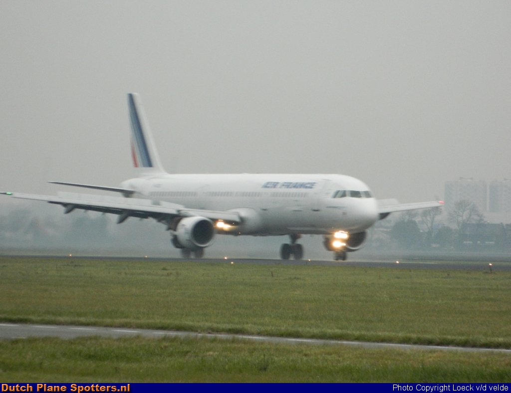  Airbus A321 Air France by Loeck V/d Velde