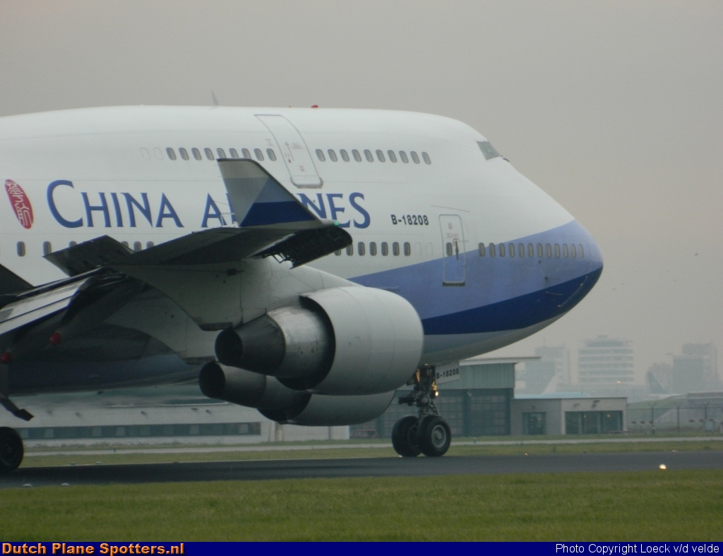 B-18208 Boeing 747-400 China Airlines by Loeck V/d Velde