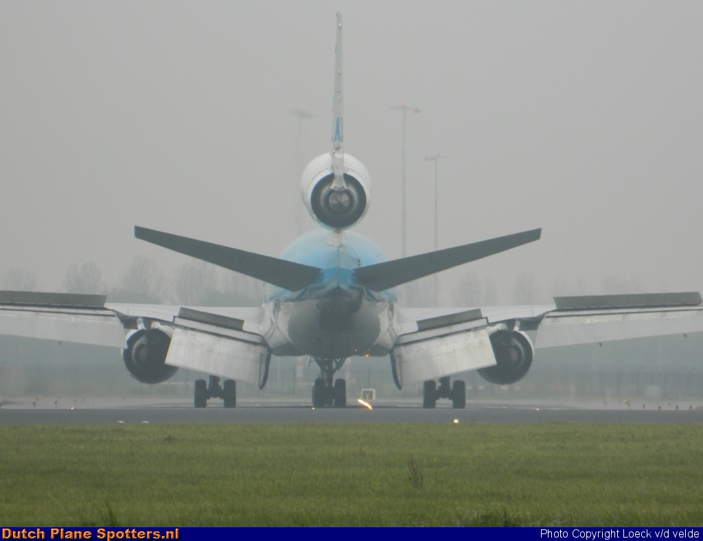  McDonnell Douglas MD-11 KLM Royal Dutch Airlines by Loeck V/d Velde