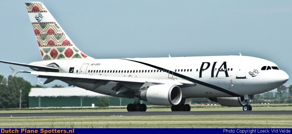 AP-BEU Airbus A310 PIA Pakistan International Airlines by Loeck V/d Velde