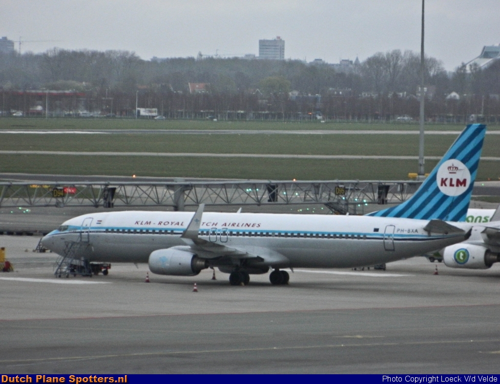 PH-BXA Boeing 737-800 KLM Royal Dutch Airlines by Loeck V/d Velde