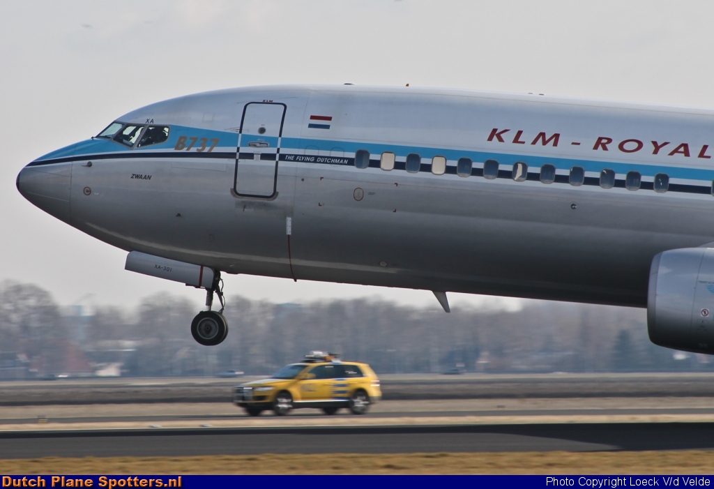 PH-BXA Boeing 737-800 KLM Royal Dutch Airlines by Loeck V/d Velde