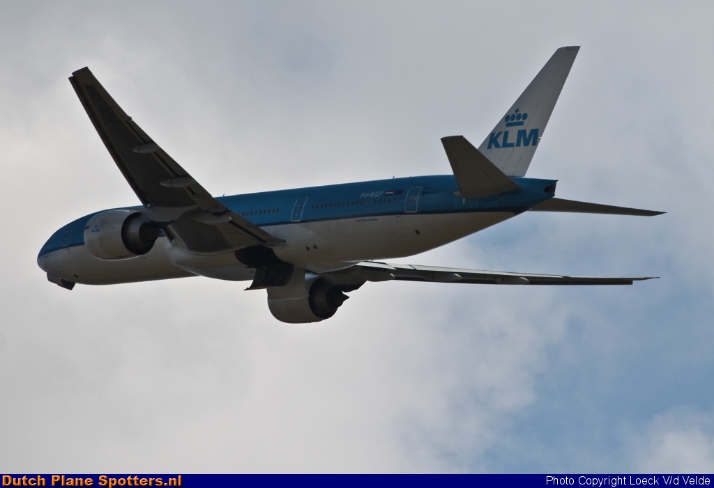 PH-BQP Boeing 777-200 KLM Royal Dutch Airlines by Loeck V/d Velde