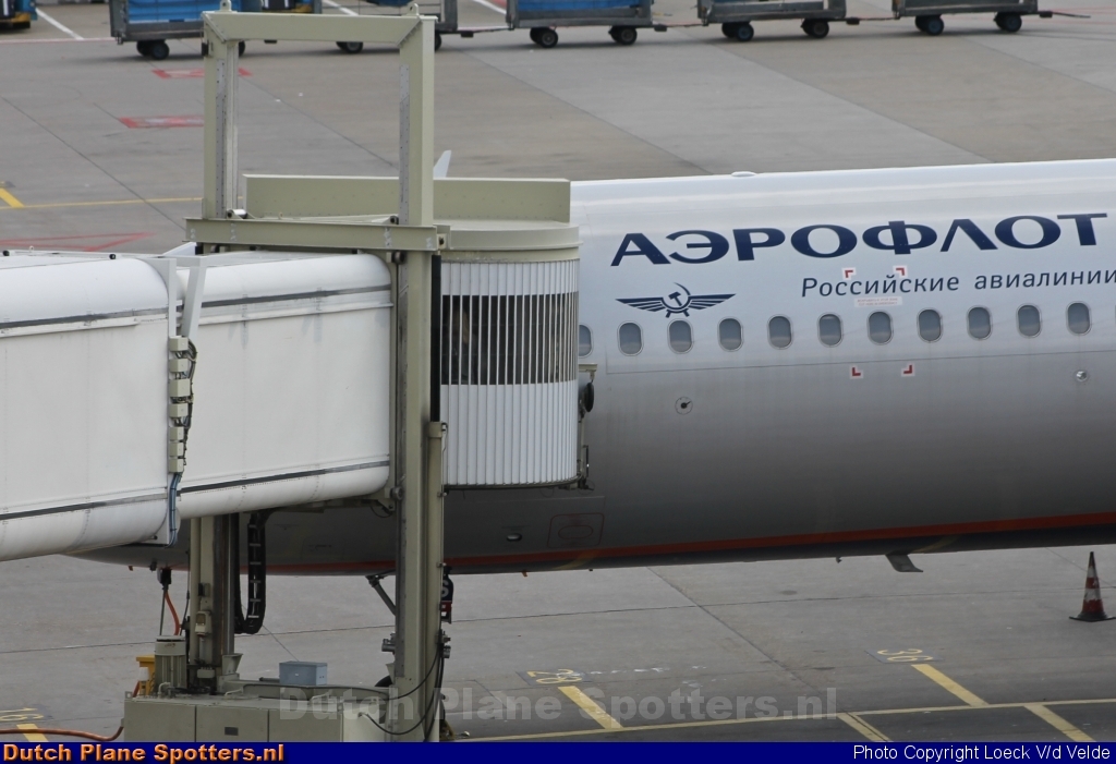 VP-BQS Airbus A321 Aeroflot - Russian Airlines by Loeck V/d Velde