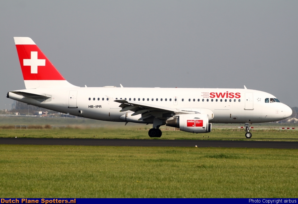 HB-IPR Airbus A319 Swiss International Air Lines by airbus