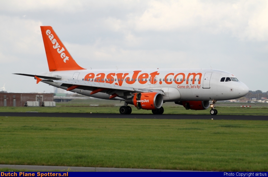 G-EZEV Airbus A319 easyJet by airbus
