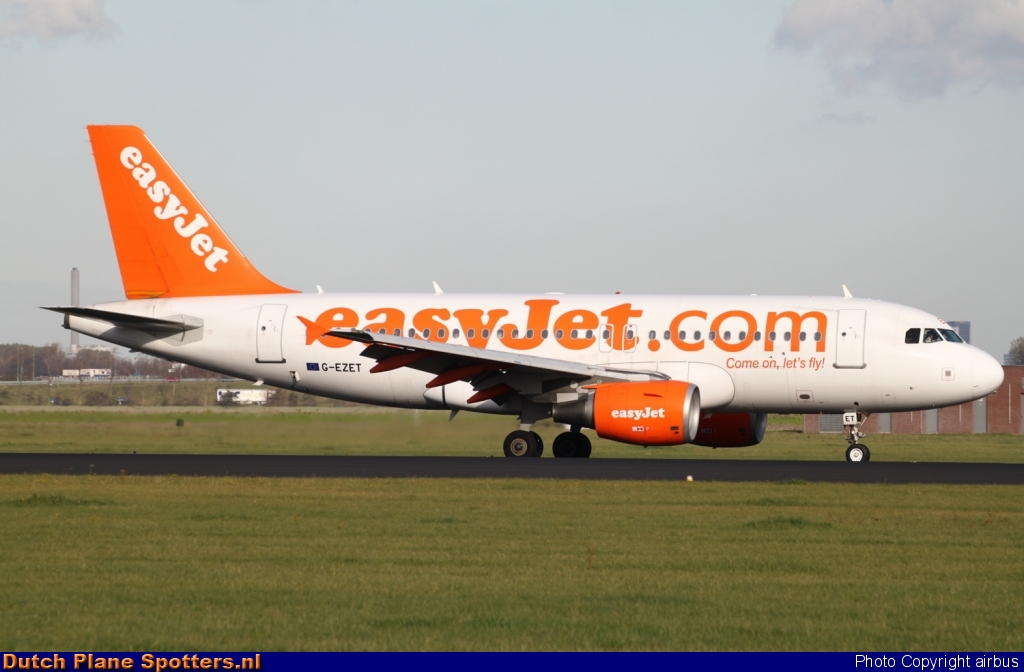 G-EZET Airbus A319 easyJet by airbus