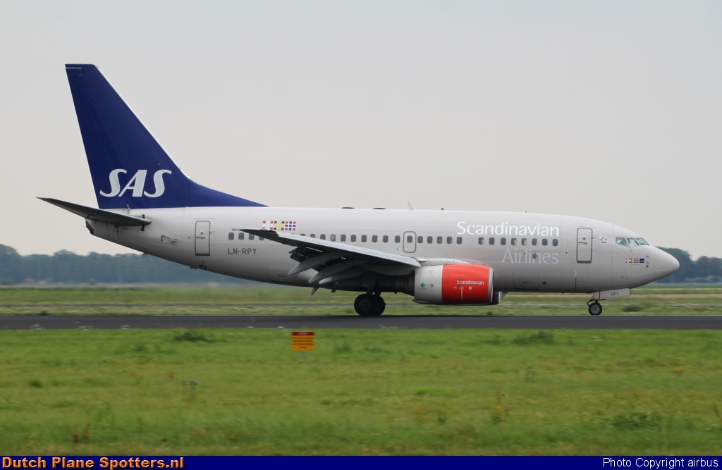 LN-RPY Boeing 737-600 SAS Scandinavian Airlines by airbus