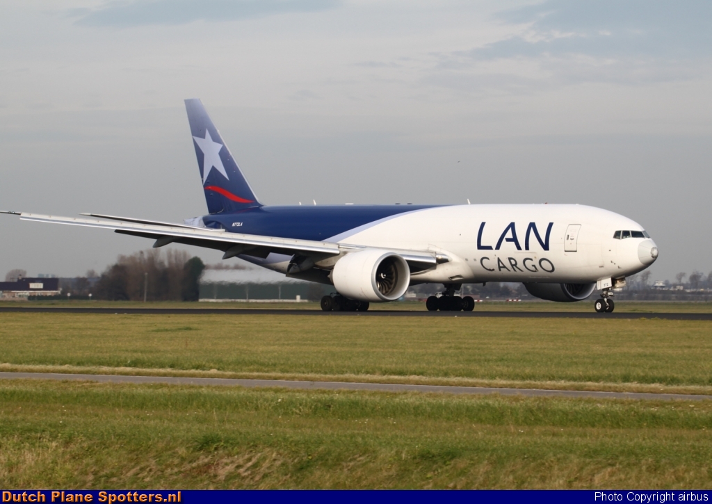 N772LA Boeing 777-F LAN Cargo by airbus