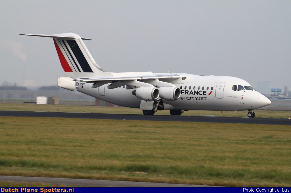 EI-RJH BAe 146 Cityjet (Air France) by airbus