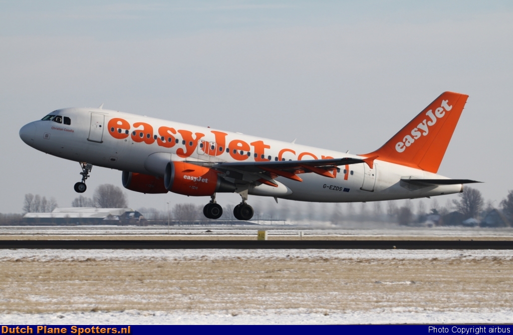G-EZDS Airbus A319 easyJet by airbus