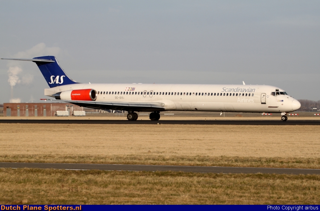 SE-DIS McDonnell Douglas MD-81 SAS Scandinavian Airlines by airbus