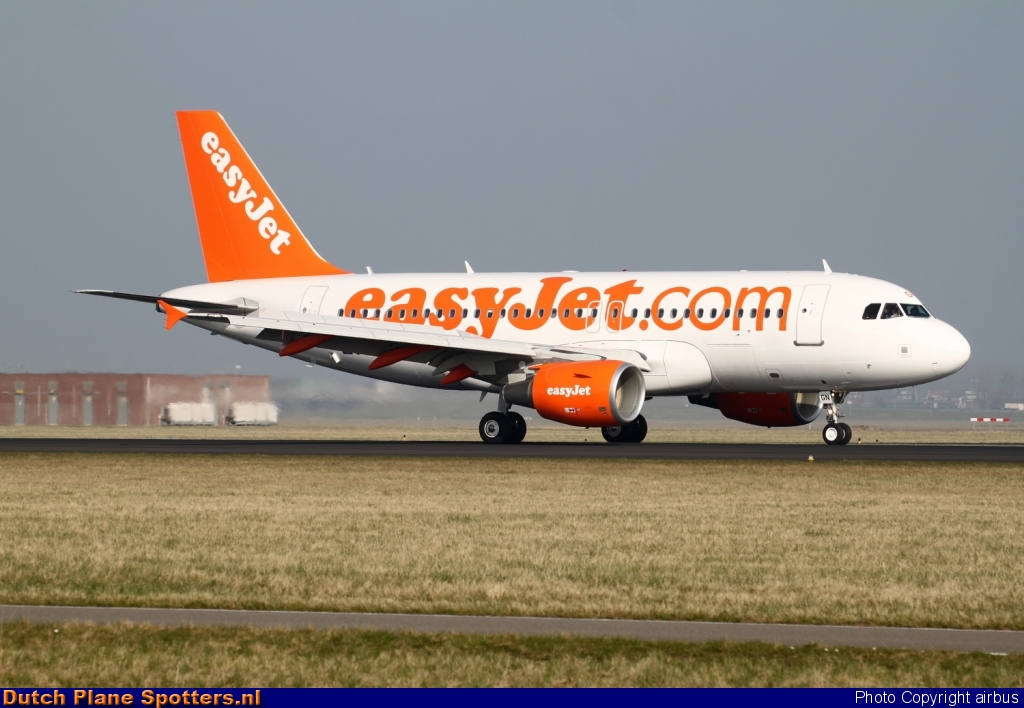 G-EZGN Airbus A319 easyJet by airbus