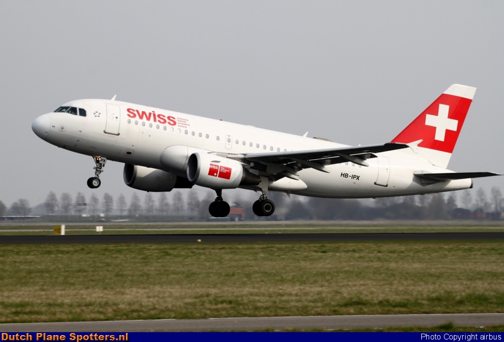 HB-IPX Airbus A319 Swiss International Air Lines by airbus