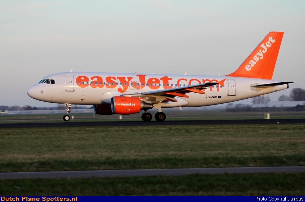 G-EZDR Airbus A319 easyJet by airbus