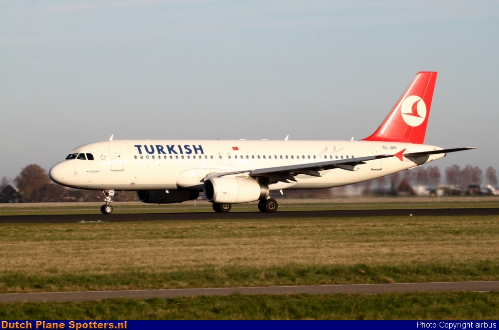 TC-JPR Airbus A320 Turkish Airlines by airbus