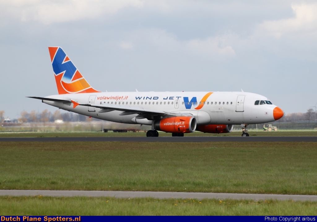 EI-ECX Airbus A319 Wind Jet by airbus