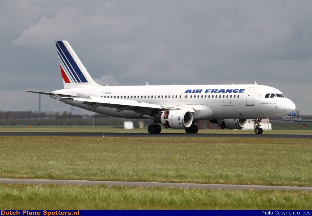 F-GKXM Airbus A320 Air France by airbus