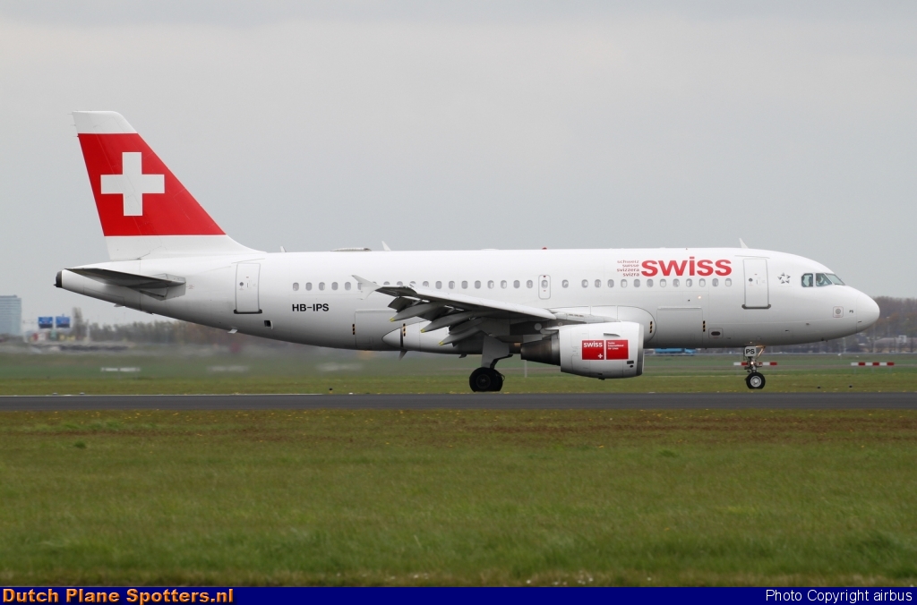 HB-IPS Airbus A319 Swiss International Air Lines by airbus