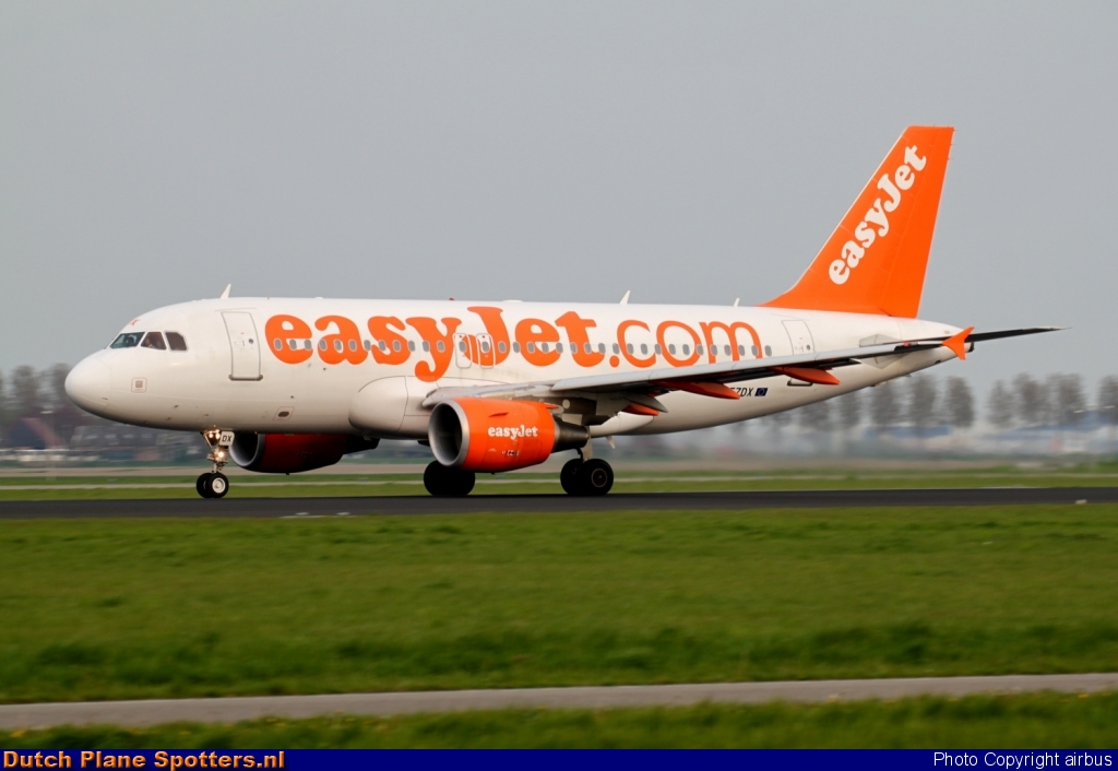 G-EZDX Airbus A319 easyJet by airbus