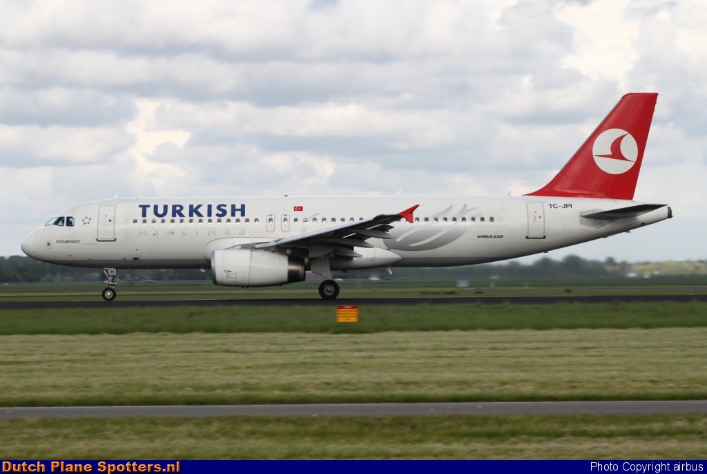 TC-JPI Airbus A320 Turkish Airlines by airbus