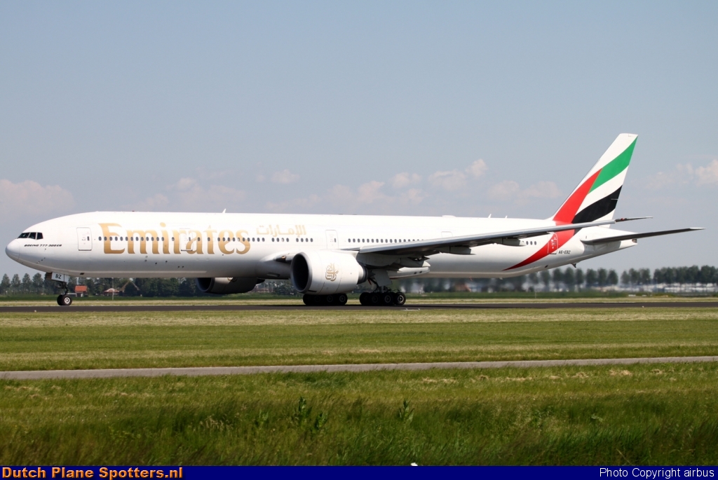 A6-EBZ Boeing 777-300 Emirates by airbus
