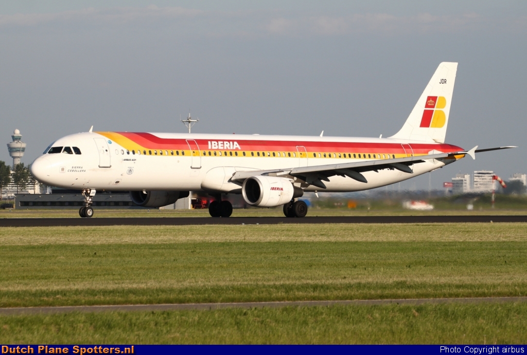 EC-JDR Airbus A321 Iberia by airbus