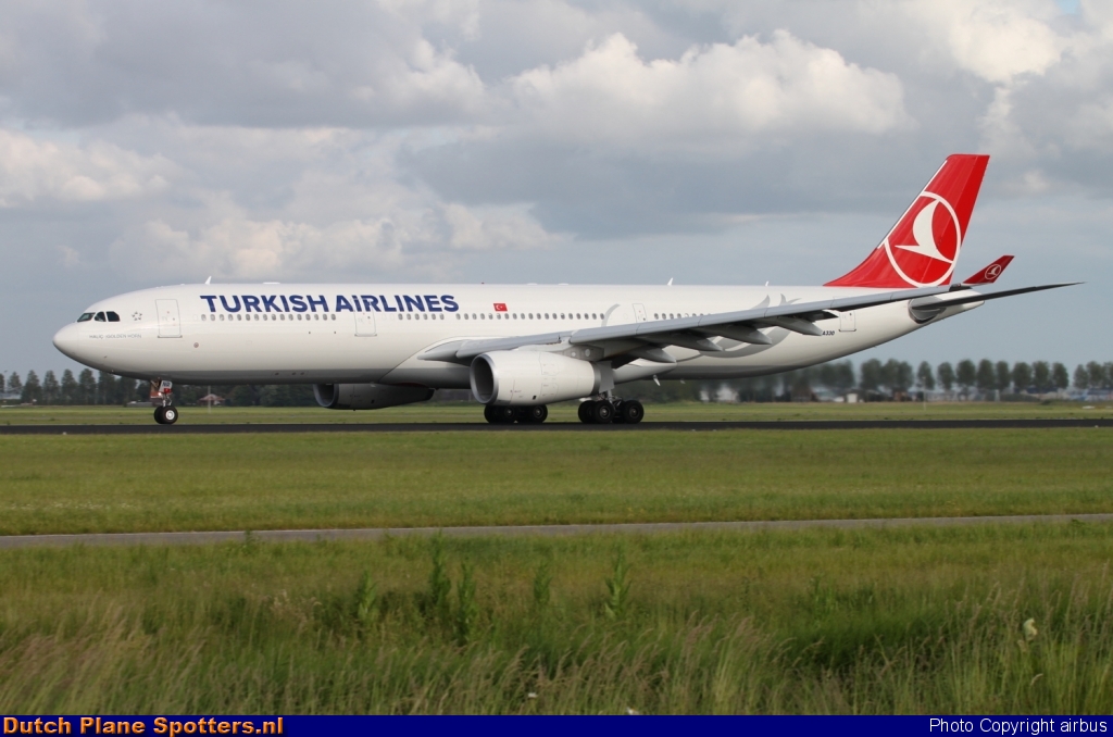 TC-JNR Airbus A330-300 Turkish Airlines by airbus
