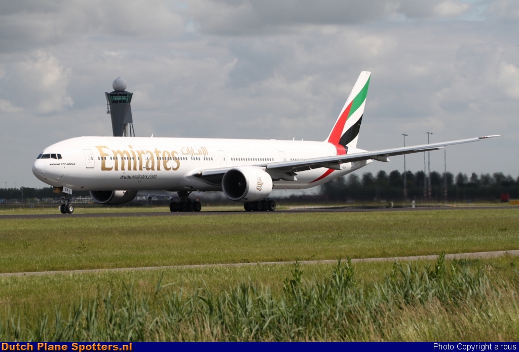 A6-ECK Boeing 777-300 Emirates by airbus