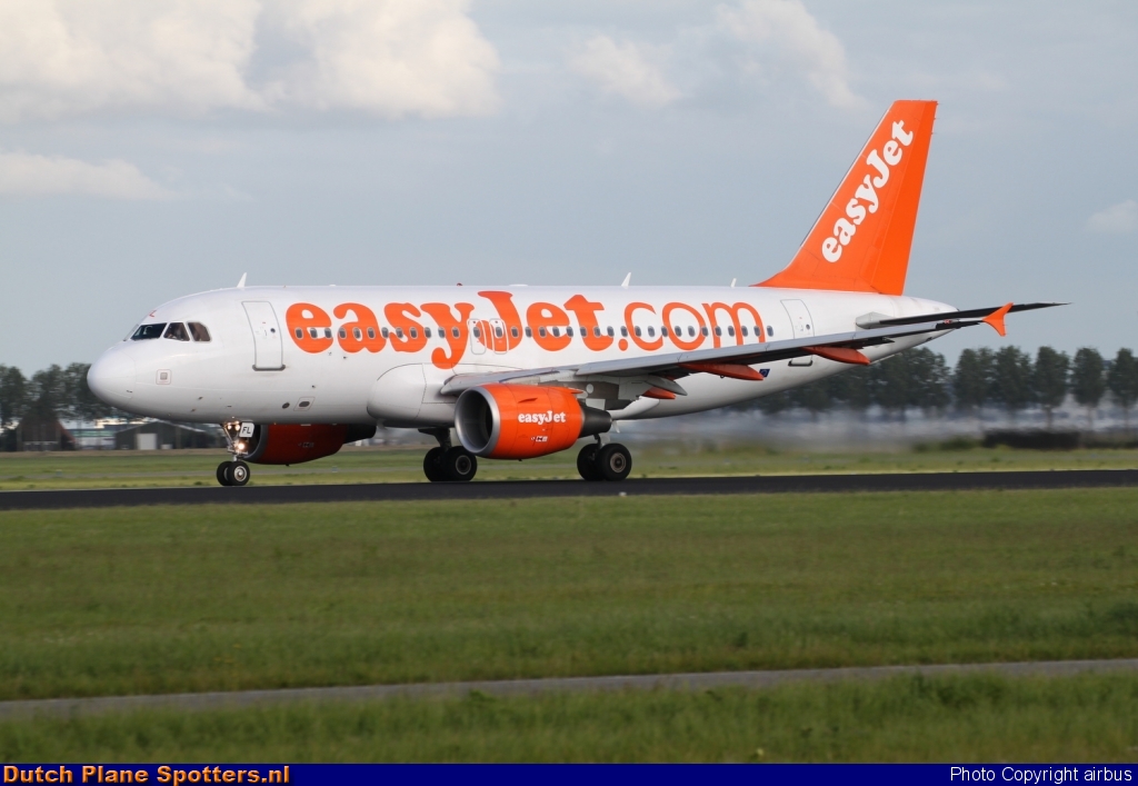 G-EZFL Airbus A319 easyJet by airbus