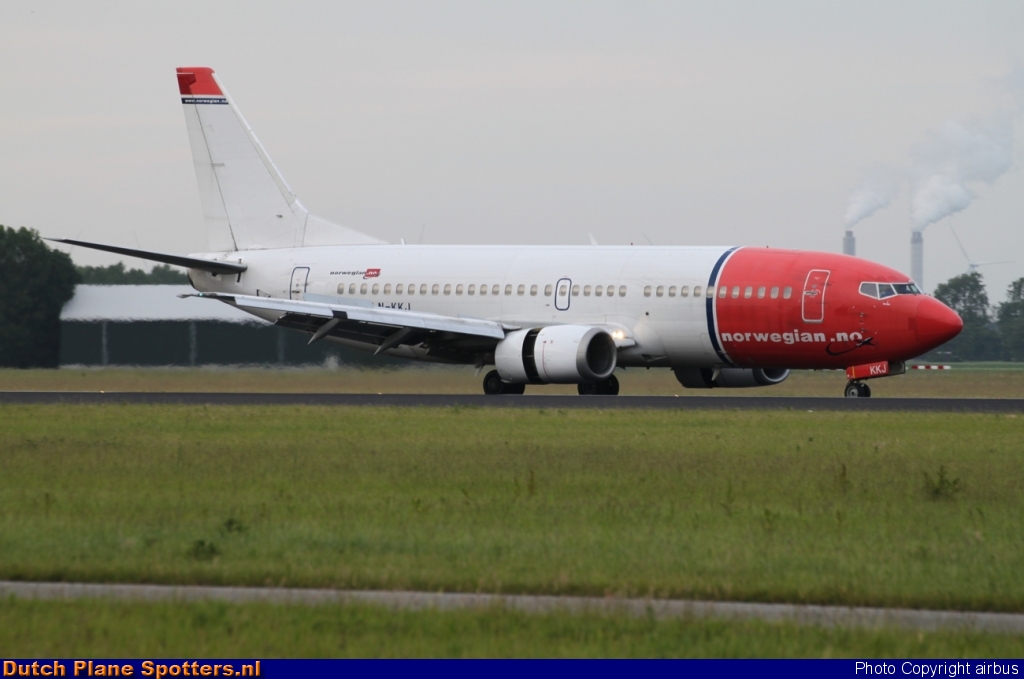 LN-KKJ Boeing 737-300 Norwegian Air Shuttle by airbus