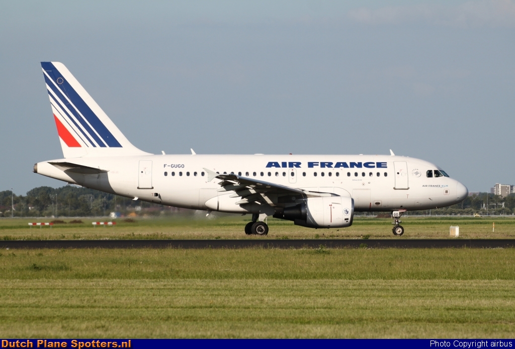 F-GUGO Airbus A318 Air France by airbus