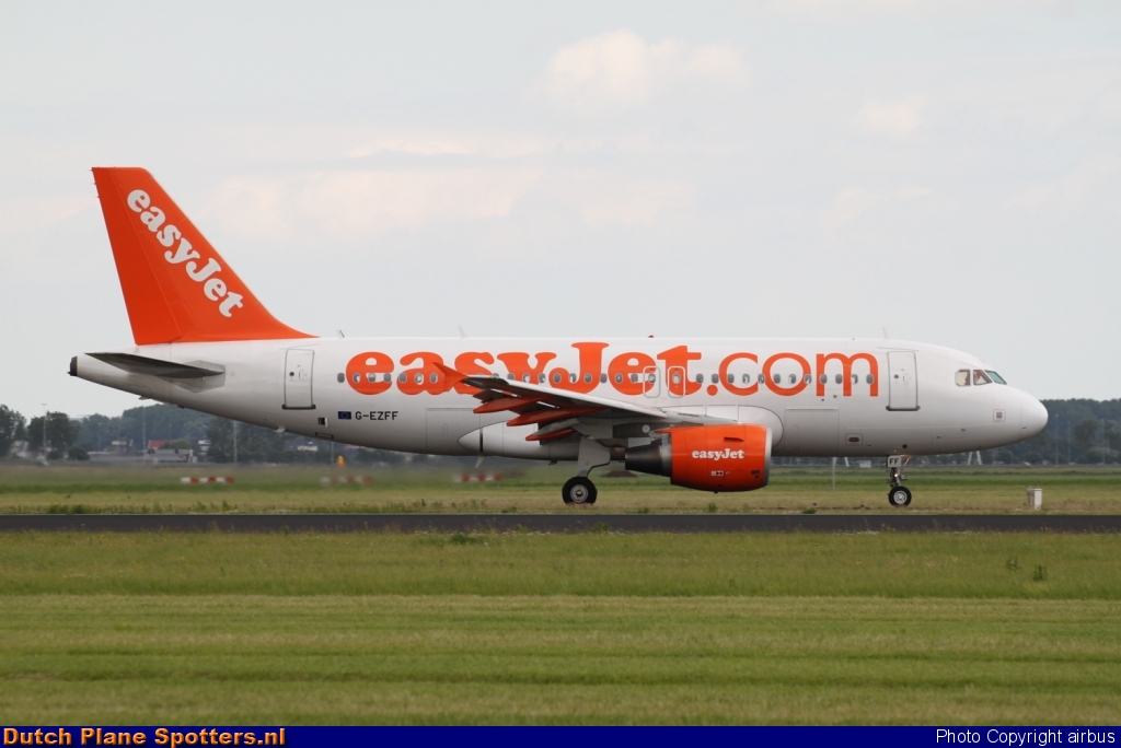 G-EZFF Airbus A319 easyJet by airbus