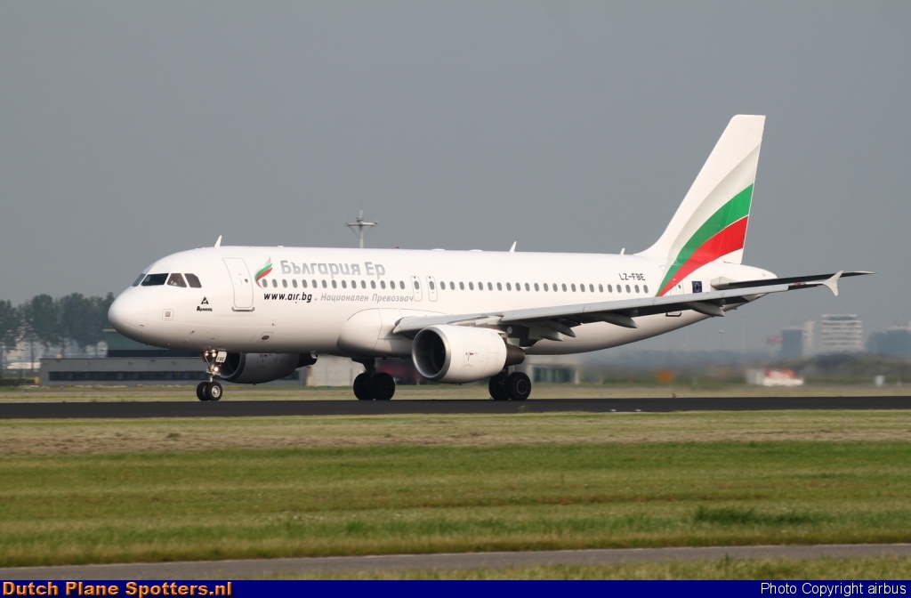 LZ-FBE Airbus A320 Bulgaria Air by airbus