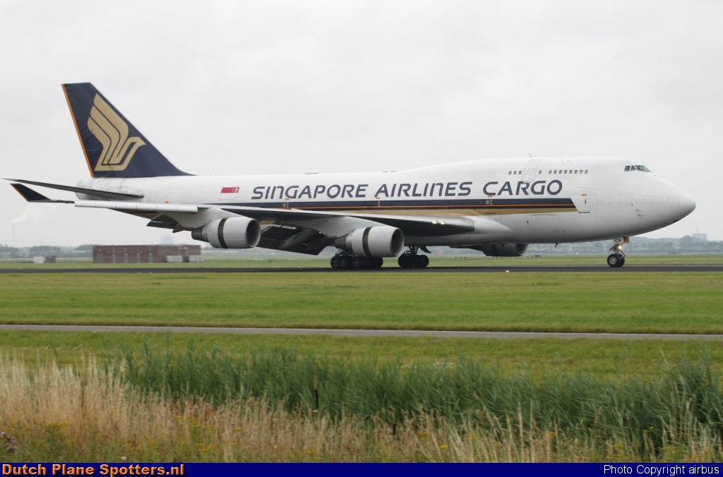 9V-SCA Boeing 747-400 Singapore Airlines Cargo by airbus