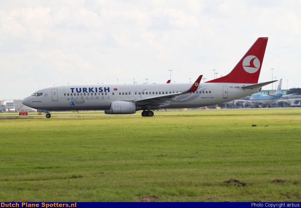 TC-JHB Boeing 737-800 Turkish Airlines by airbus