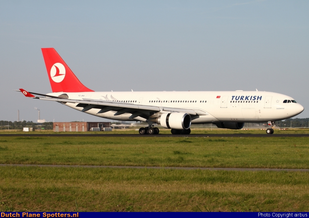 TC-JNA Airbus A330-200 Turkish Airlines by airbus