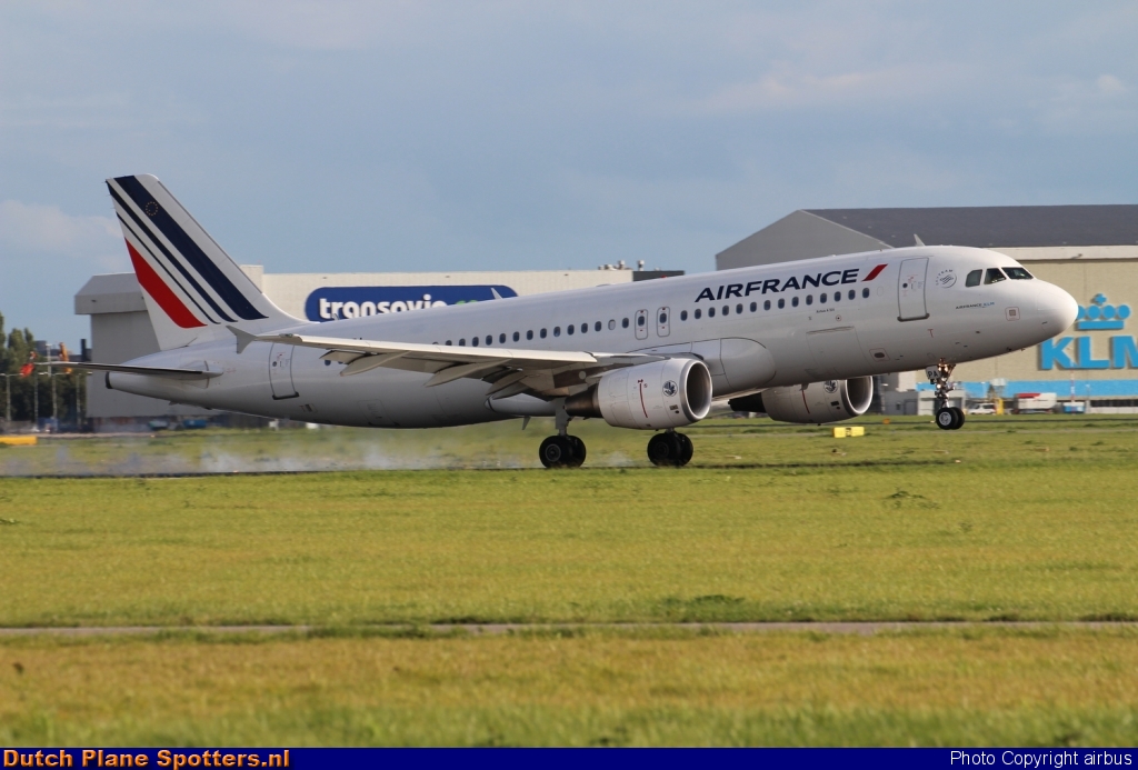 F-HEPA Airbus A320 Air France by airbus