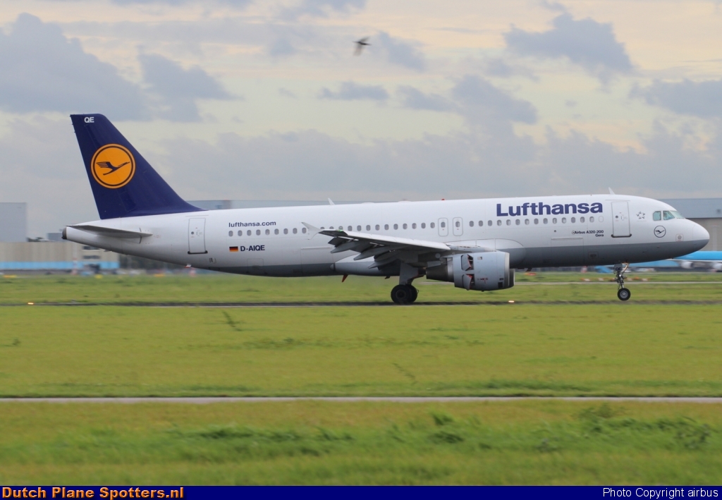 D-AIQE Airbus A320 Lufthansa by airbus