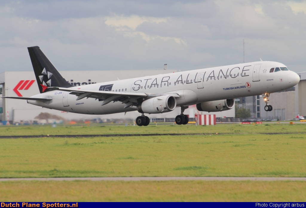 TC-JRA Airbus A321 Turkish Airlines by airbus