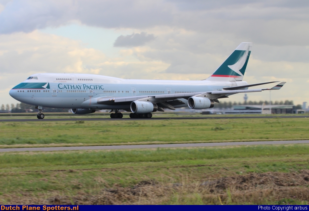 B-HUJ Boeing 747-400 Cathay Pacific by airbus