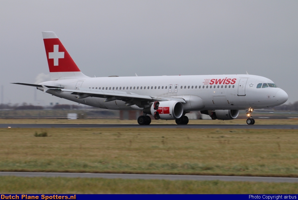 HB-IJH Airbus A320 Swiss International Air Lines by airbus