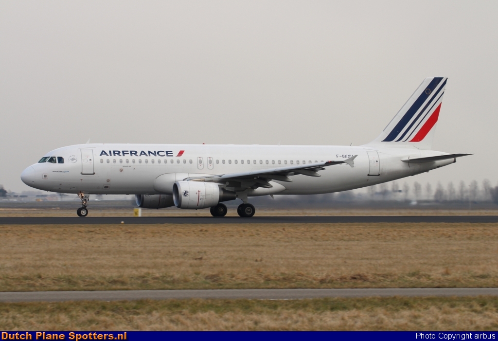F-GKXU Airbus A320 Air France by airbus